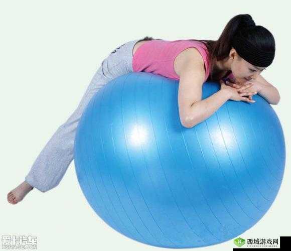 两个球球:摇晃不停的诱惑