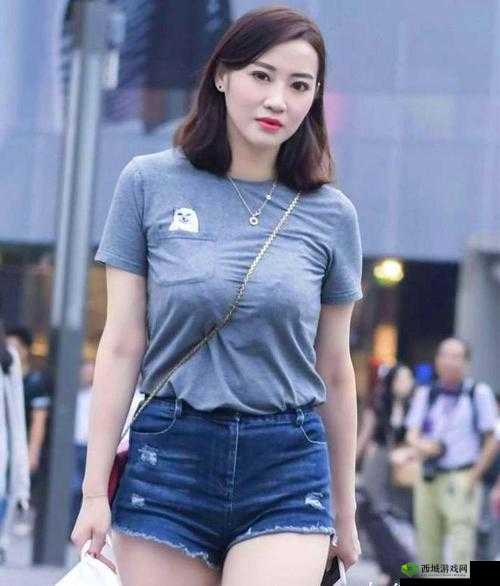 探索亚洲熟女乱熟乱熟妇综合网二区的独特魅力:深度解析内容与用户互动体验